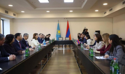 Казахстан готов к системному культурному диалогу с Арменией