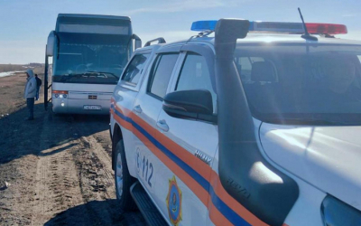 Автобус с иностранцами сломался в Хромтауском районе