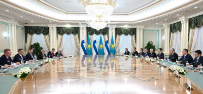 Президенты Казахстана и Финляндии продолжили переговоры с участием делегаций двух стран