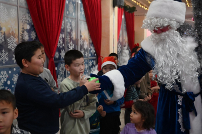 Дети ВМС ВС РК окунулись в атмосферу новогоднего волшебства