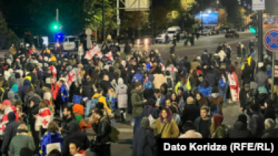 В Тбилиси прошла массовая антиправительственная акция из-за итогов парламентских выборов
