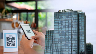 Когда казахстанцы смогут платить по единому QR