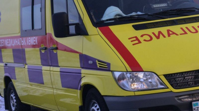 В Атырауском парке бюст ветерана ВОВ упал на ребёнка