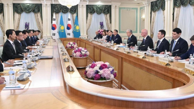 Токаев провел переговоры с президентом Южной Кореи в расширенном формате