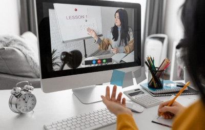 Skills Enbek расширяет бесплатные курсы по социальному обслуживанию и рабочим специальностям