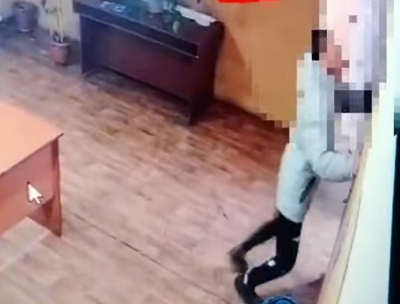 Мужчина бился лицом о стену в полиции Петропавловска (ВИДЕО)