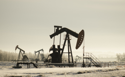 Brent торгуется без сильных колебаний: на рынке — выжидательная позиция