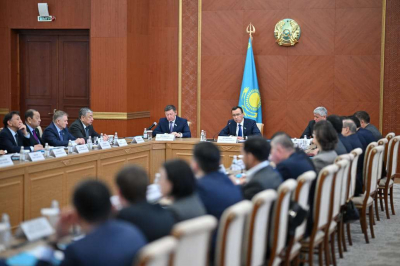 Спикер Сената встретился с работниками предприятий Карагандинской области