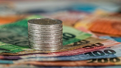 Наличные курсы валют в Алматы, Астане и Шымкенте на 5 апреля 2024 года